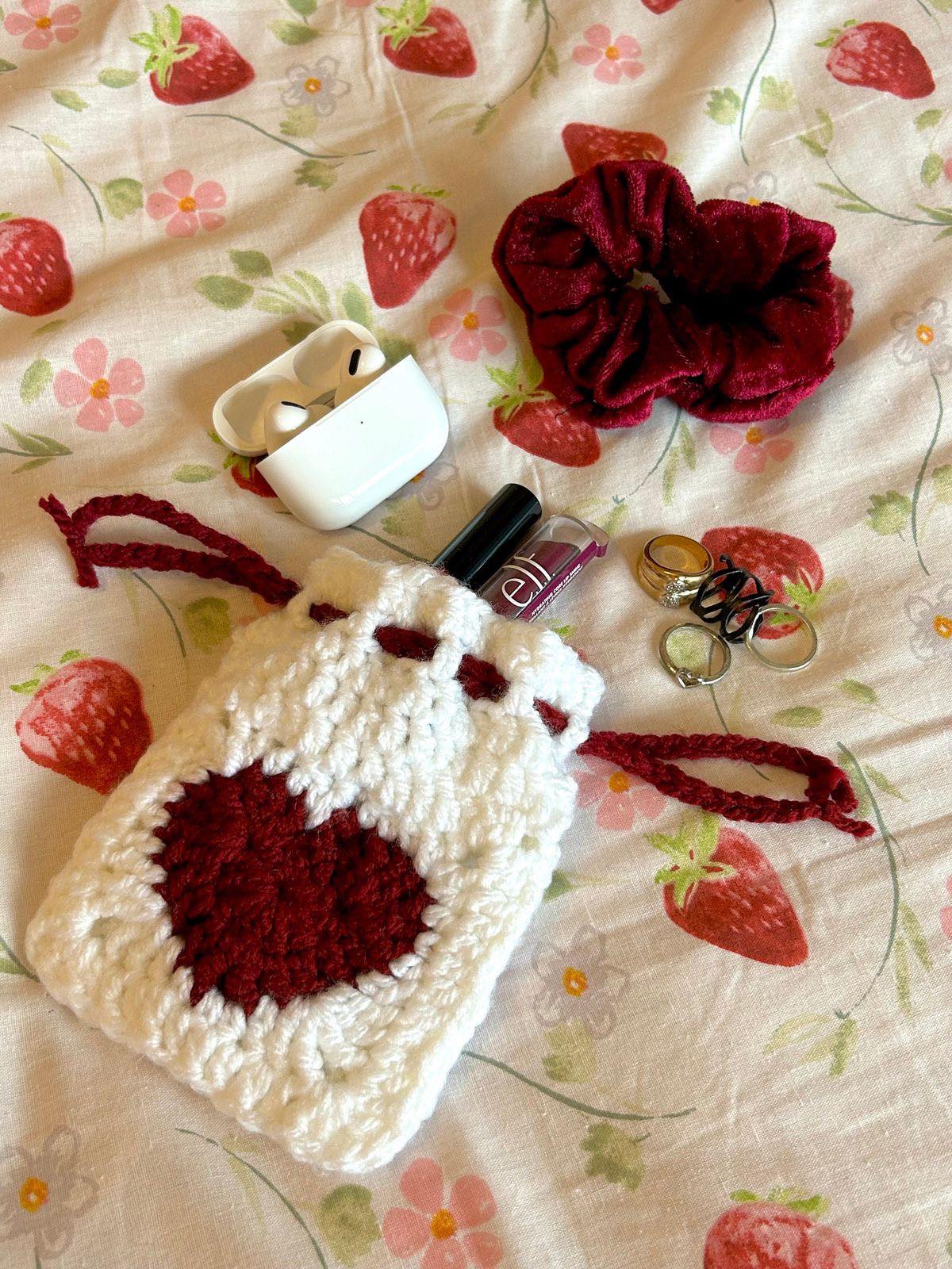 Valentine’s Heart Gift Bag Crochet Pattern