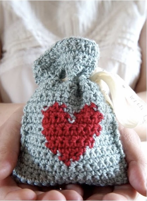 Valentine’s Heart Gift Bag Crochet Pattern